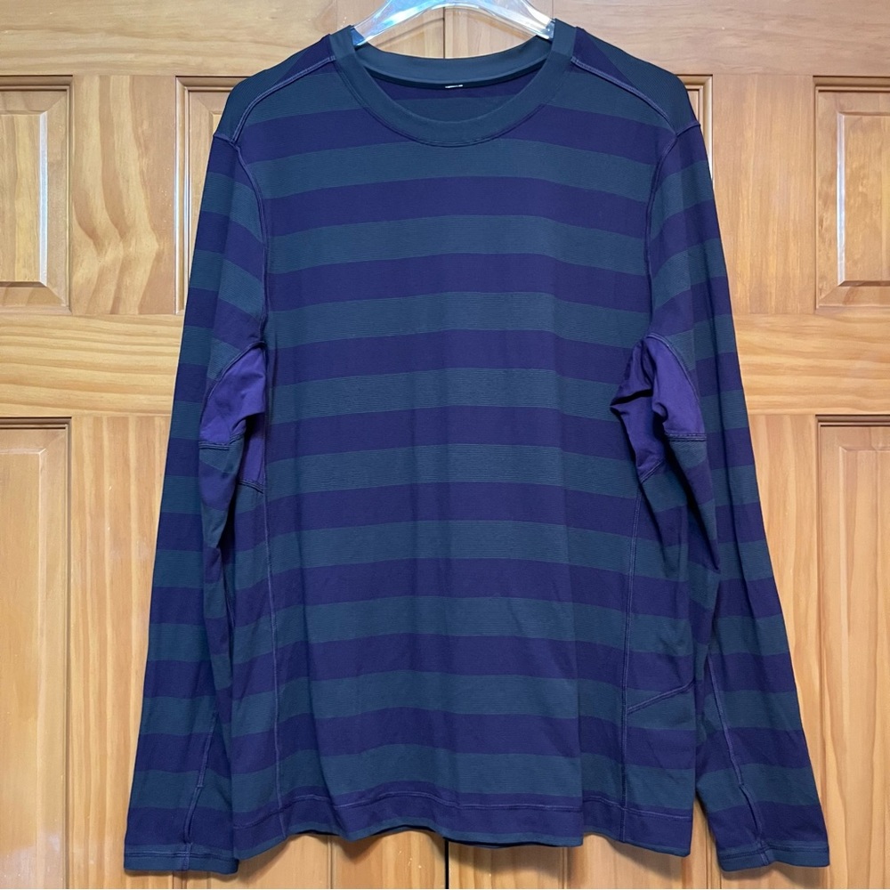 Lululemon Purple/Gray Athletic Long Sleeve Shirt with Thumbholes Size XL